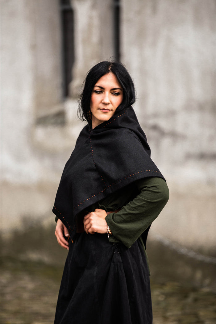 Skjoldehamn hood Halfdan, black, wool mix