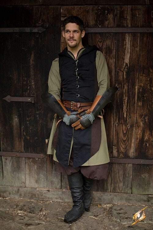 Bracers, forearm armor with chainmail, patinated, 1 mm