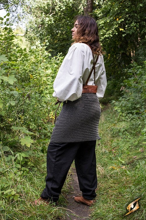 Chainmail skirt gousset with straps, butted rings, 9 mm