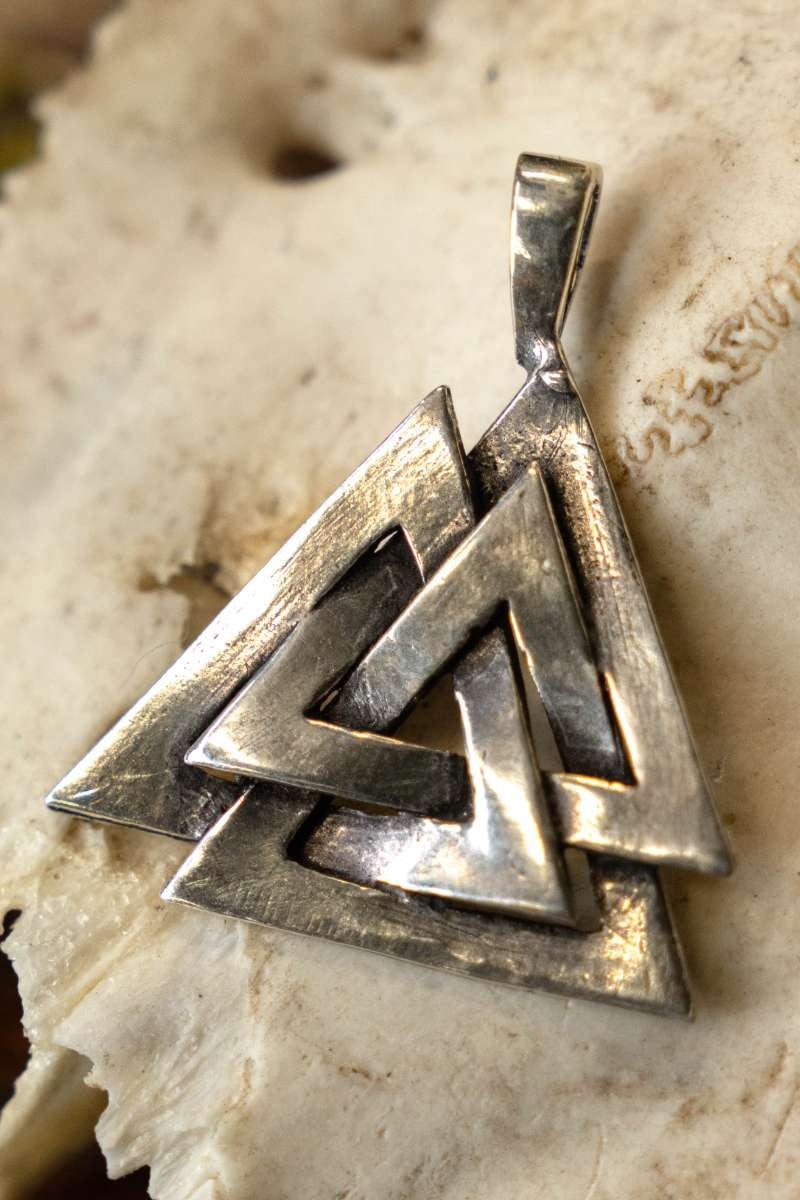 Viking valknut amulet Oseberg silvered bronze