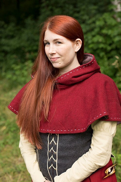Medieval chaperon Erhard, red
