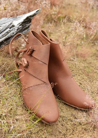 Viking shoes Jorvik with nails, light brown
