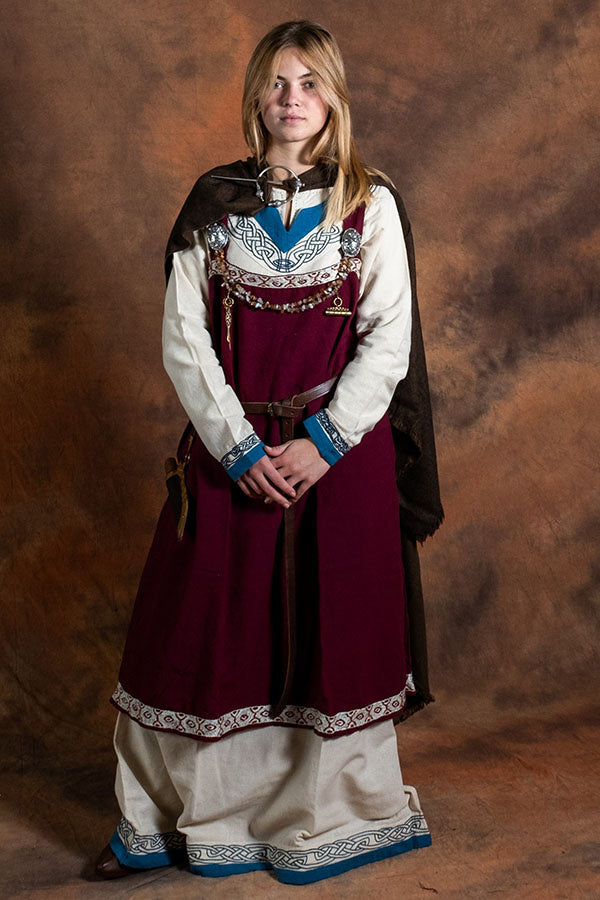 Hangeroc Svanhild, rojo