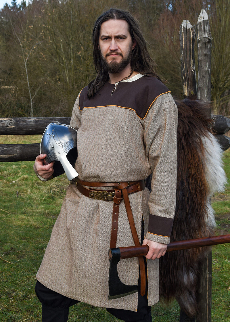 Thorsberg tunic, herringbone pattern, brown
