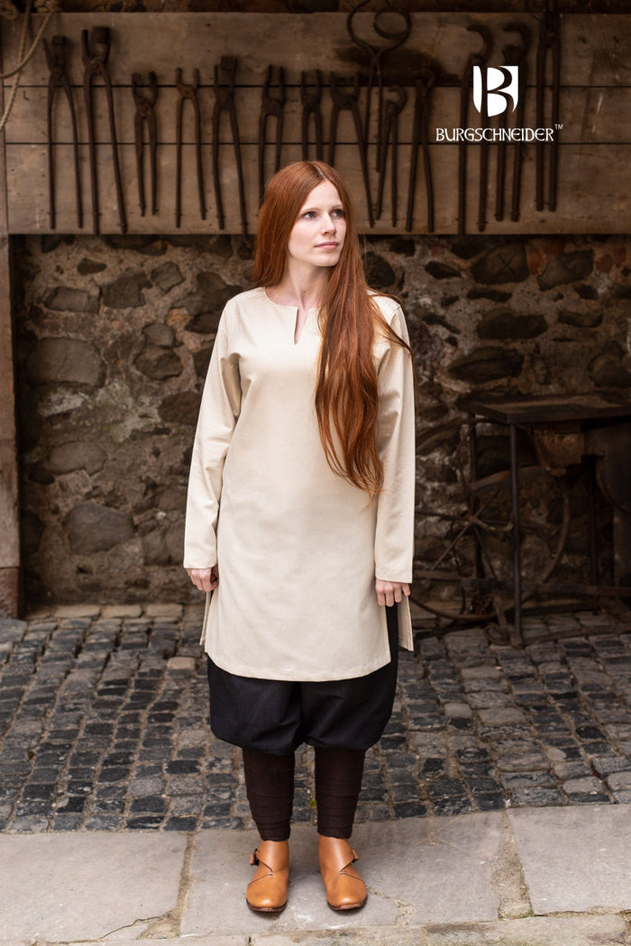 (Under)tunic shield-maiden Greta, natural