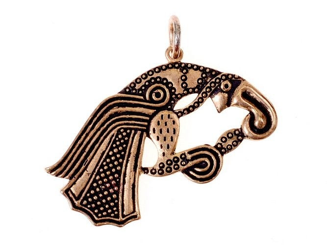 Germanic raven amulet, bronze