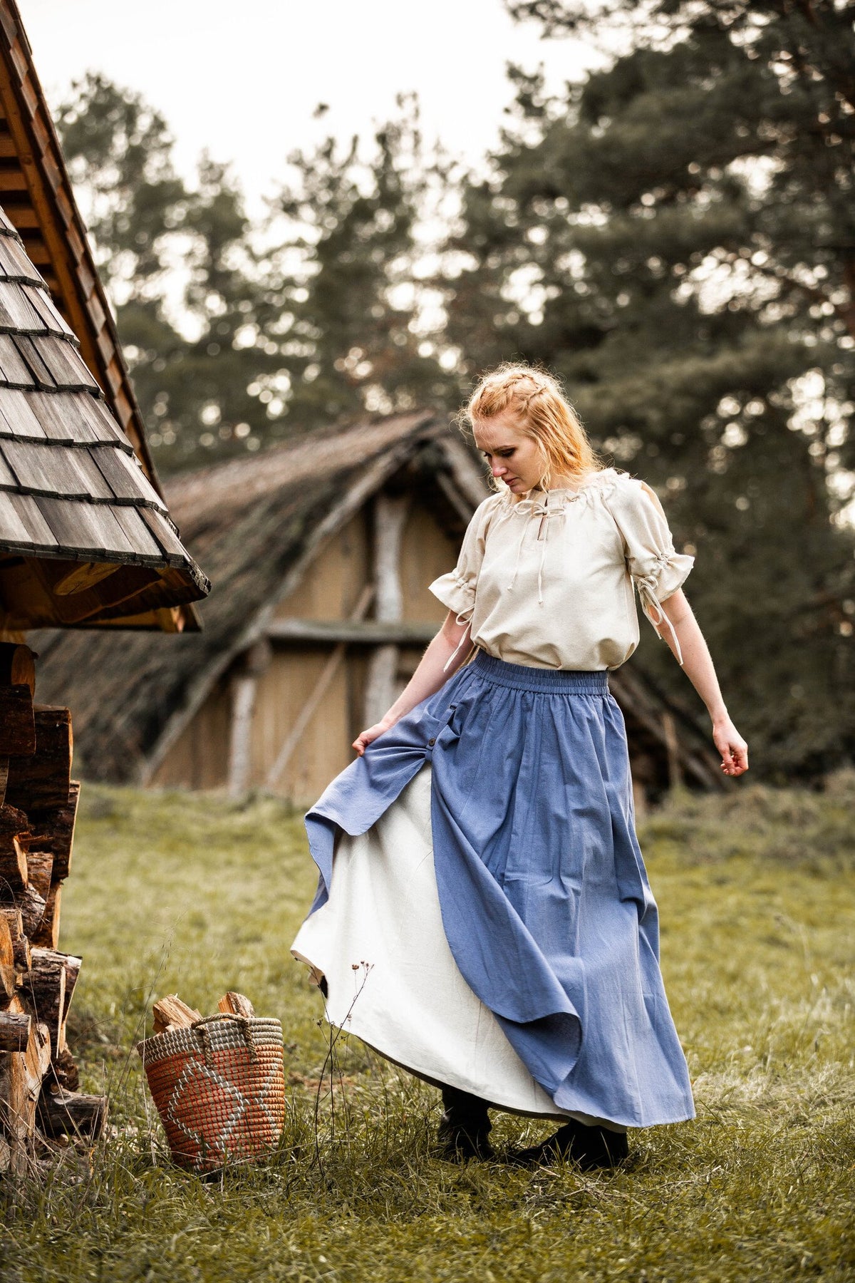 Medieval skirt Elise, blue