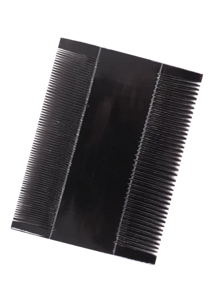 Double comb, horn