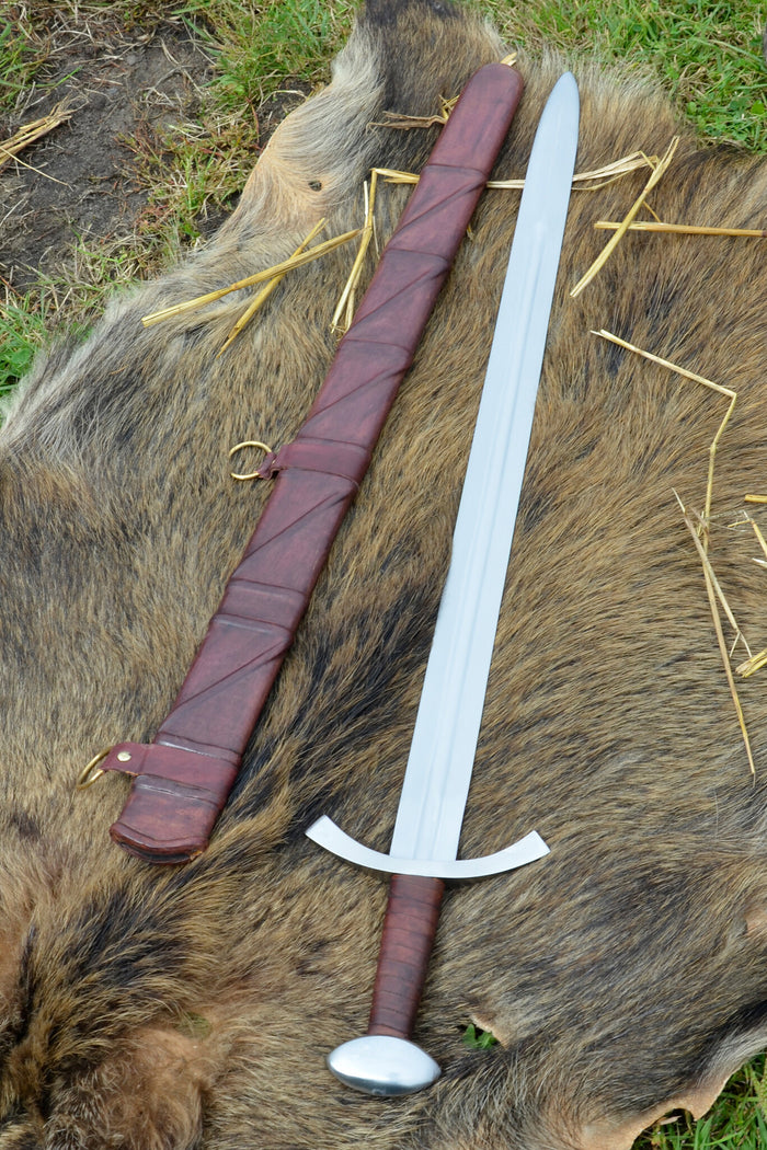 Sword of St. Maurice, semi-sharp