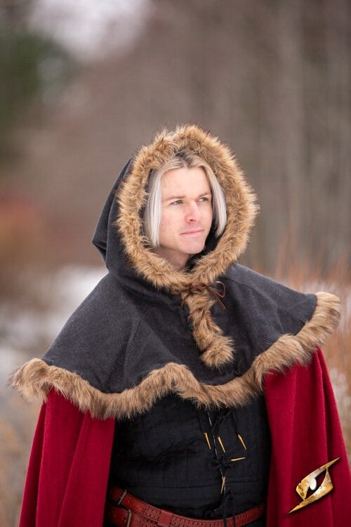 Hood Geralt, black, wool mix