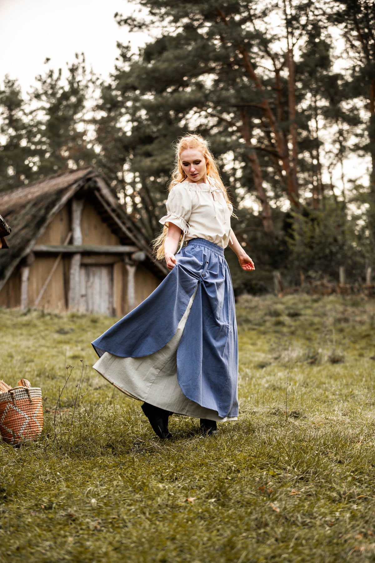 Medieval skirt Elise, blue