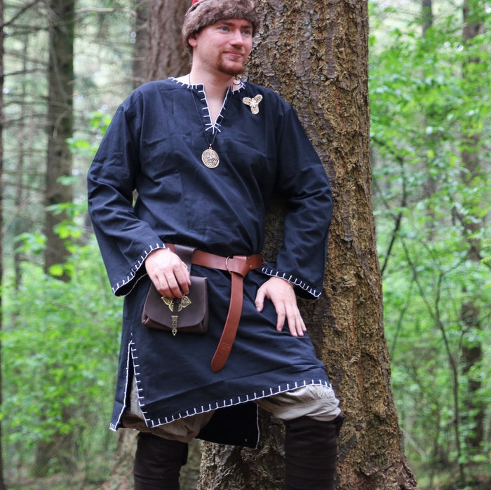 Germanic Thorsberg tunic with authentic zoom, black