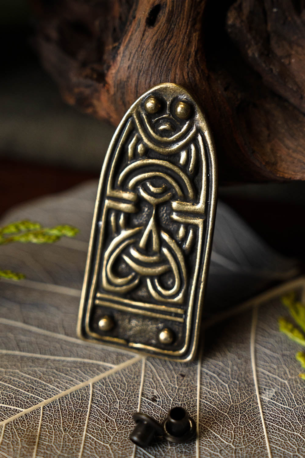 Anglo-Saxon belt end