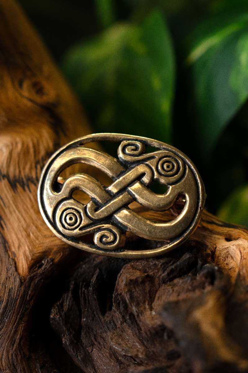 Fibule de Vendel en forme de serpent, en bronze