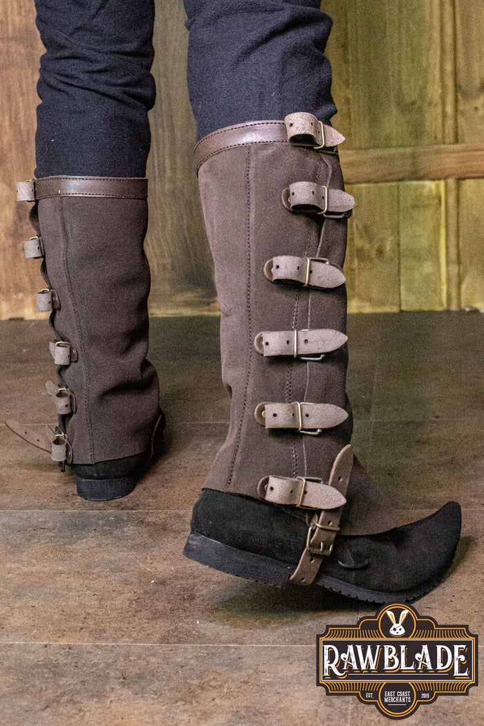 Soldier poulaines, brown