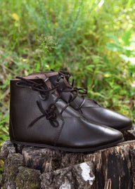 Ankle boots, 15th century, brown