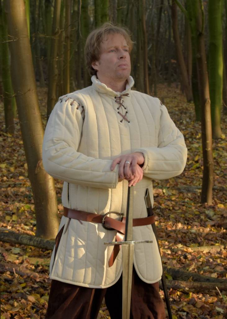 Langer Gambeson mit abnehmbaren Ärmeln