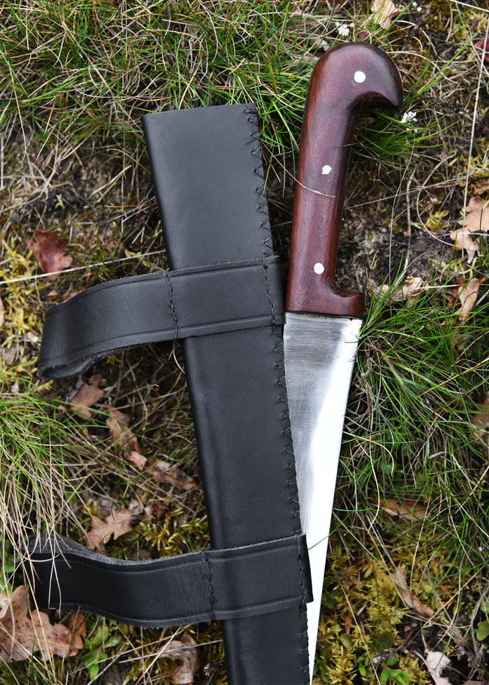 Germanic fighting knife (350 BC – 300 AD), semi-sharp