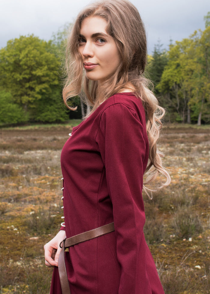 Cotehardie Christina, burgundy red