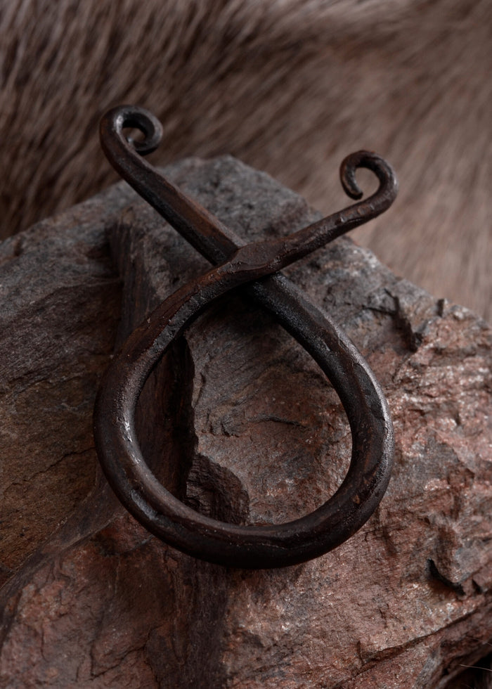 Troll cross (Trollkors), iron
