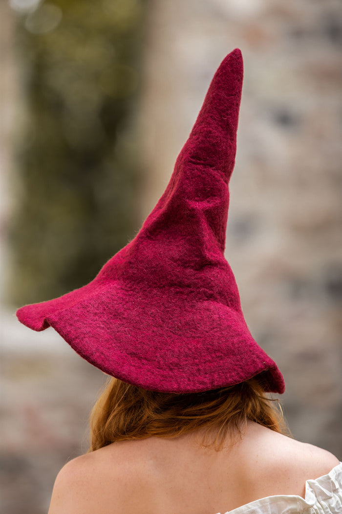 Witches hat, red, wool felt