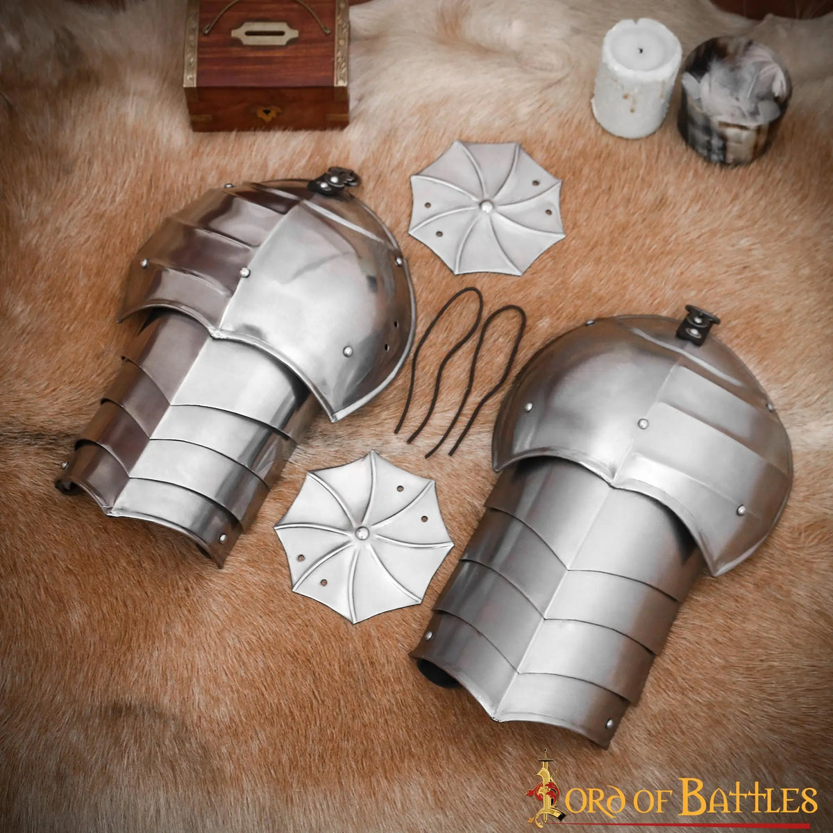 Gothic pauldrons with roundels, 1.6 mm