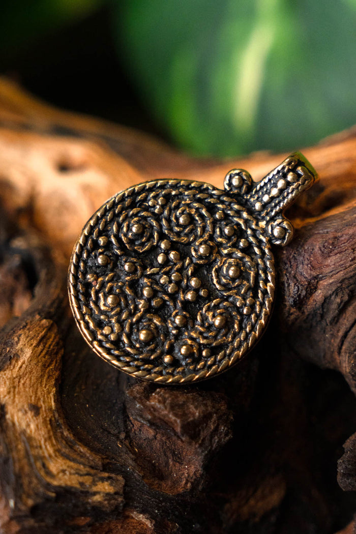 Viking Birka shield amulet, grave 943, bronze