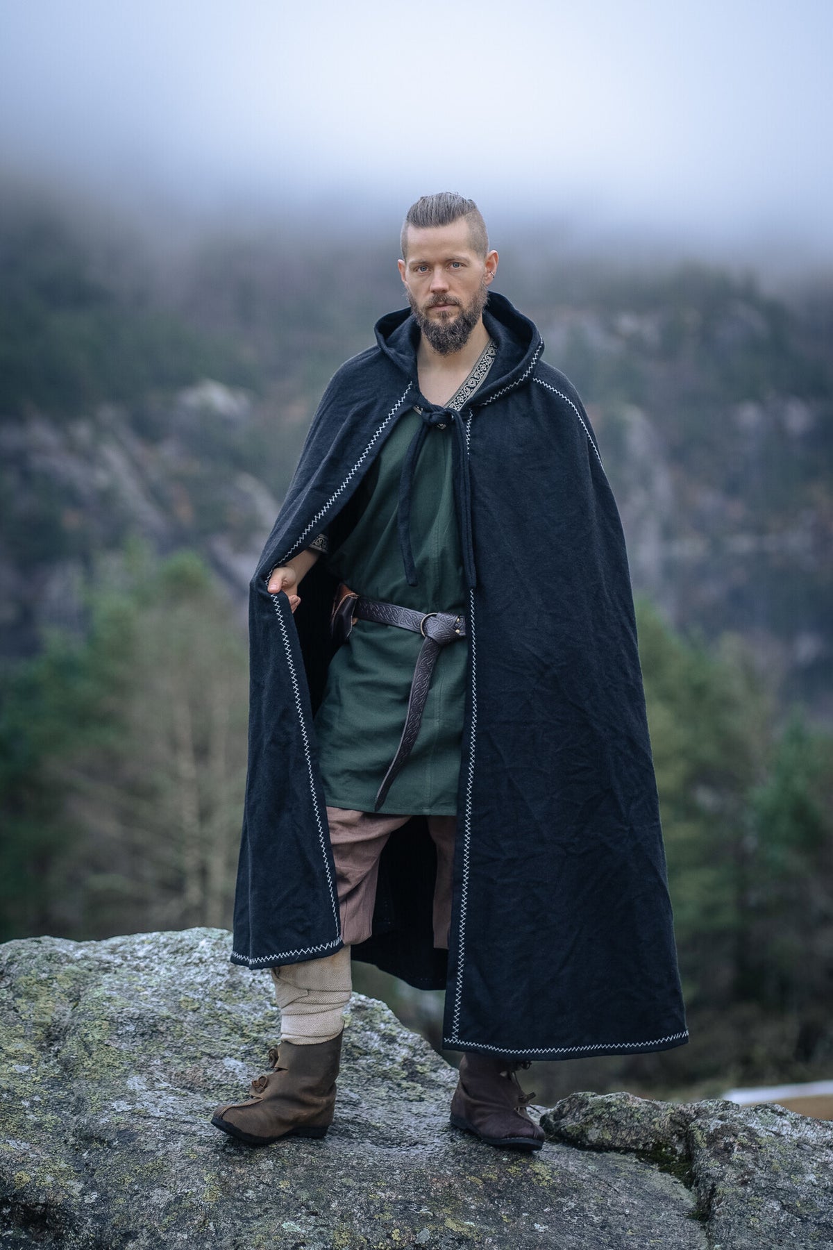 Cloak Valdemar, black, wool mix