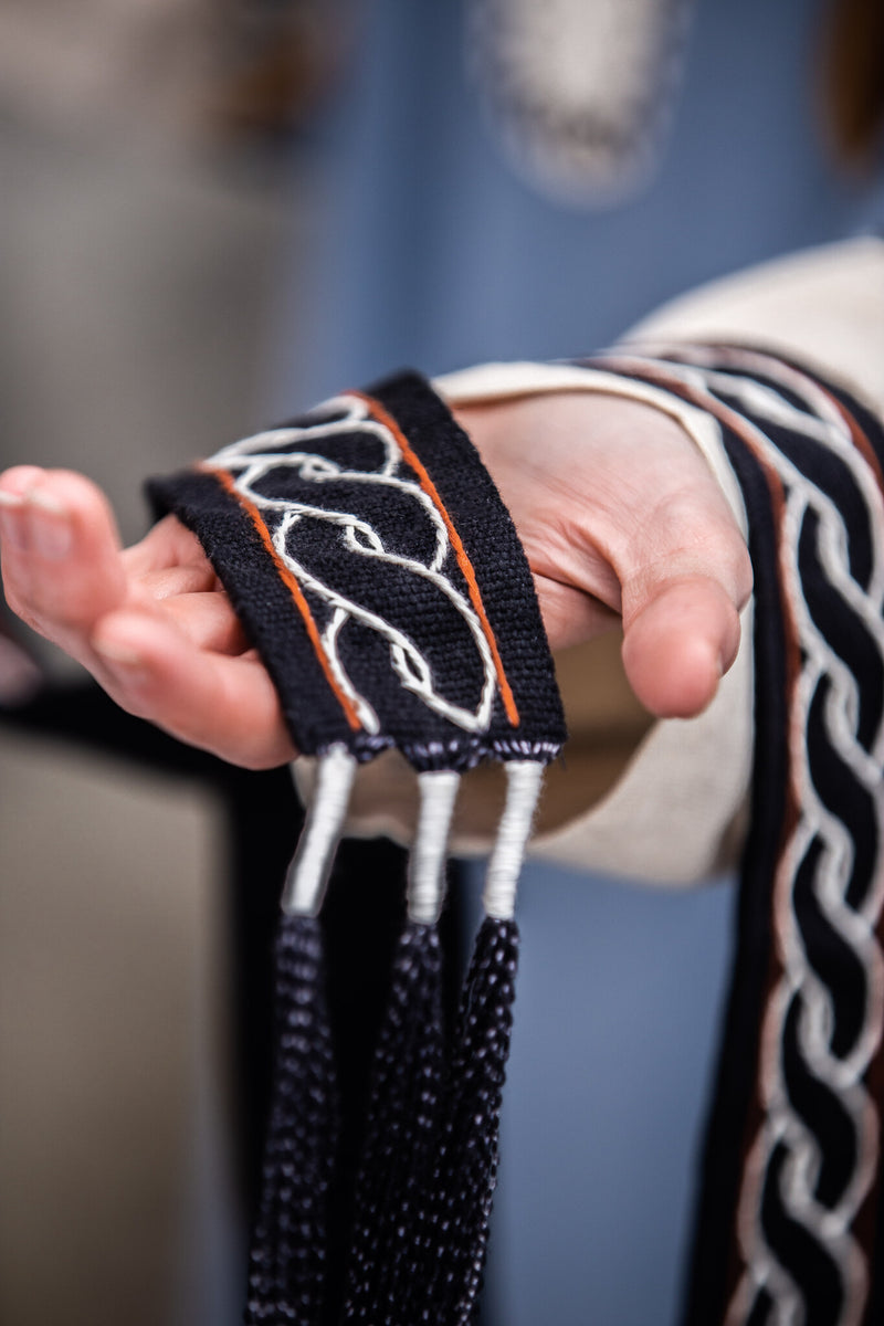 Wikiński pas Elina, czarny, 235 cm