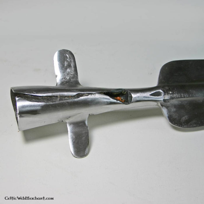 Winged spearhead, blunt (battle-ready)