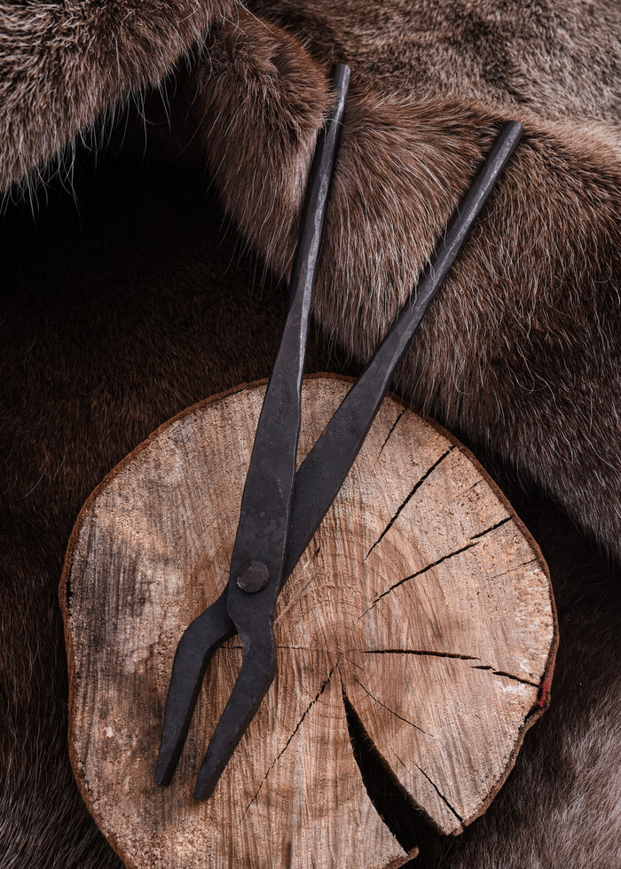 Medieval pincer