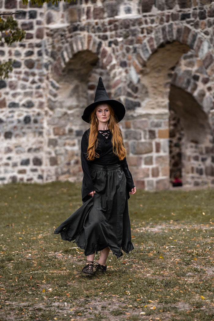 Witches hat, black, wool felt