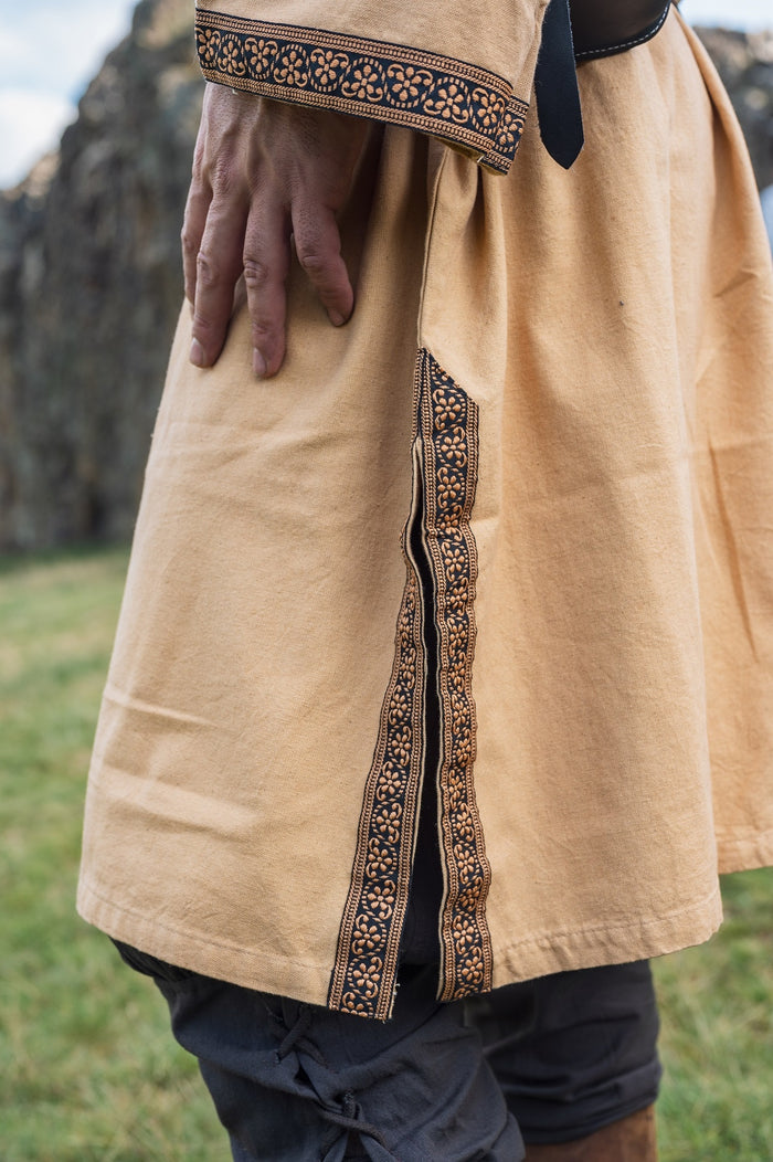 Germanic Thorsberg tunic Wulfhard, honey brown