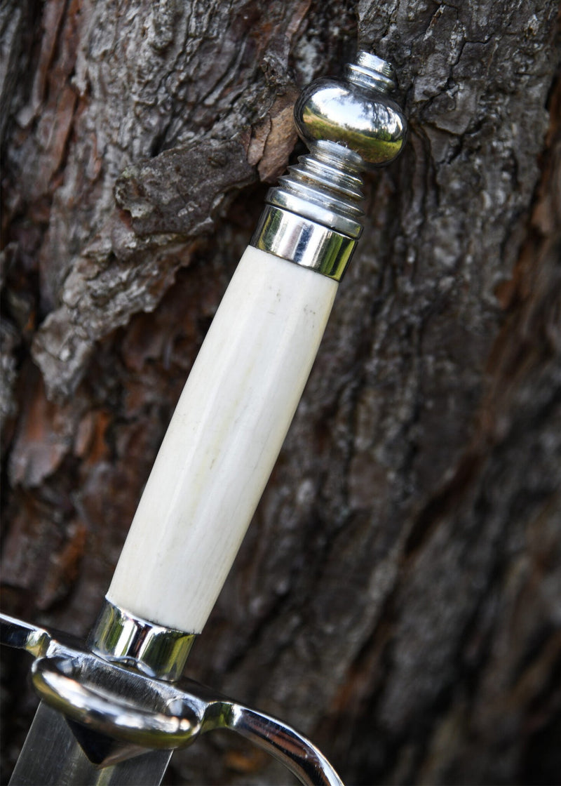 Main gauche z rękojeścią z kości, półostry