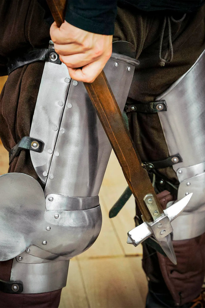 Late 14th century leg armour, cuisses, 1.6 mm