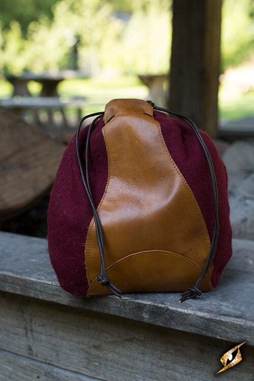 Wool-leather pouch, red-brown