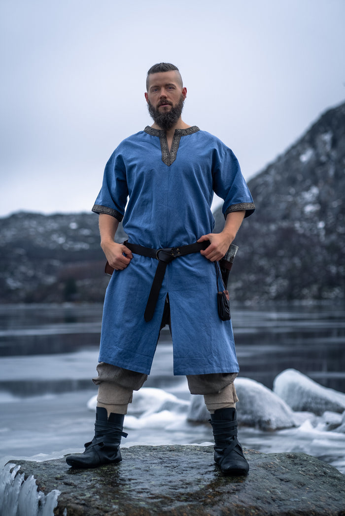 Celtic tunic, short sleeves, light blue