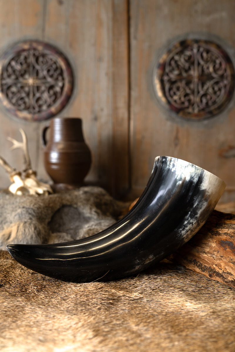 Naturalny róg do picia 650–1000 ml