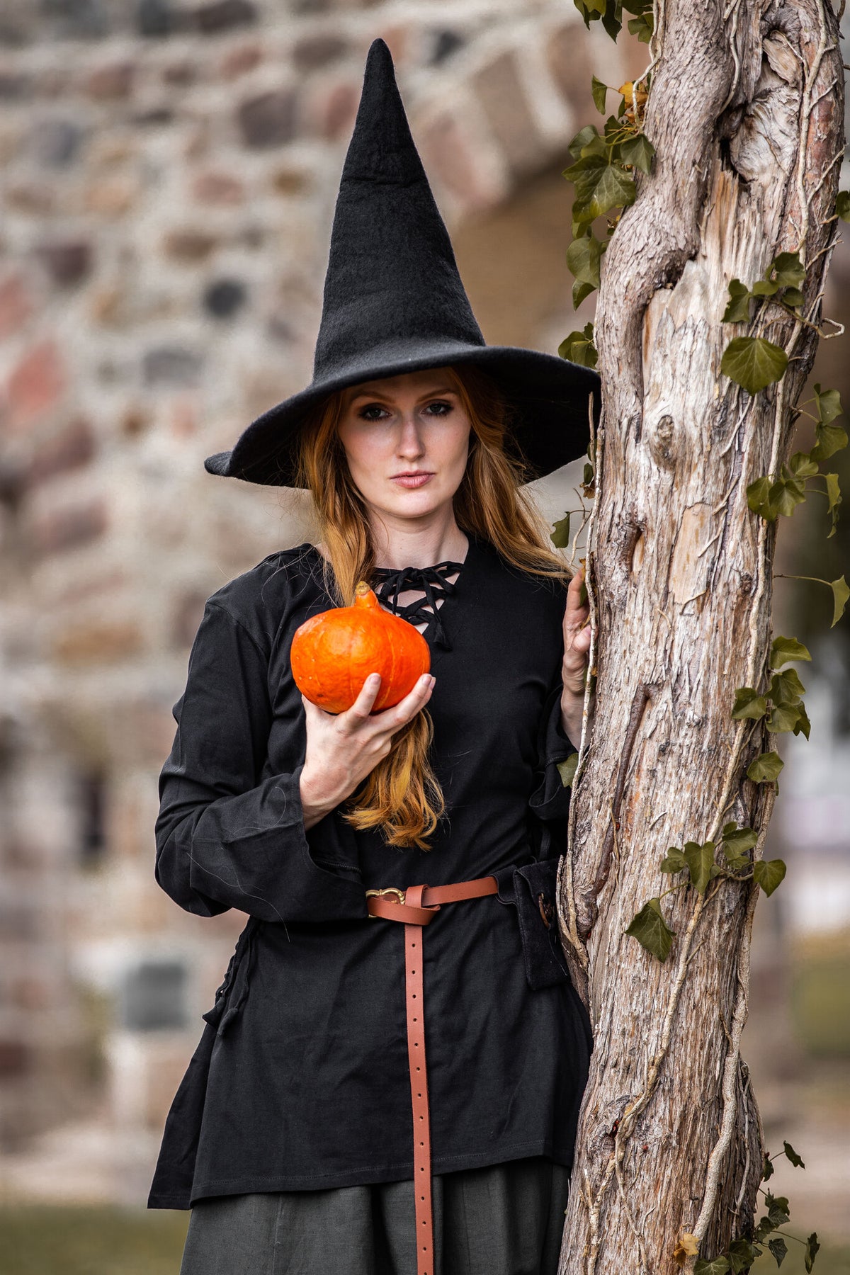 Witches hat, black, wool felt