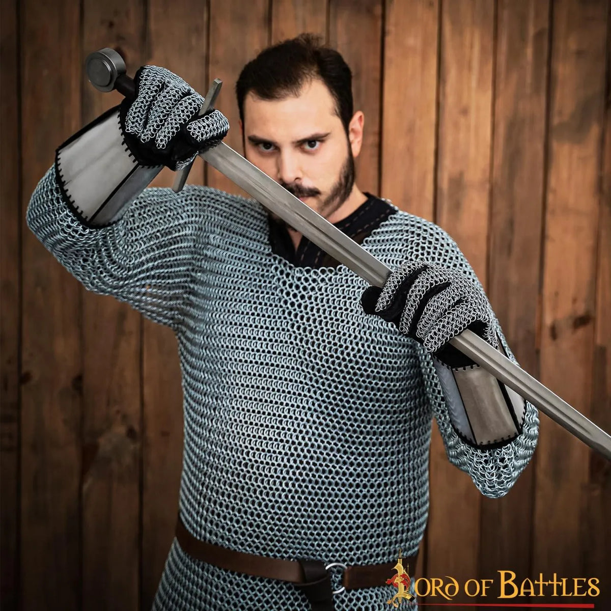 Chain mail gloves with steel plates, butted, 6 mm