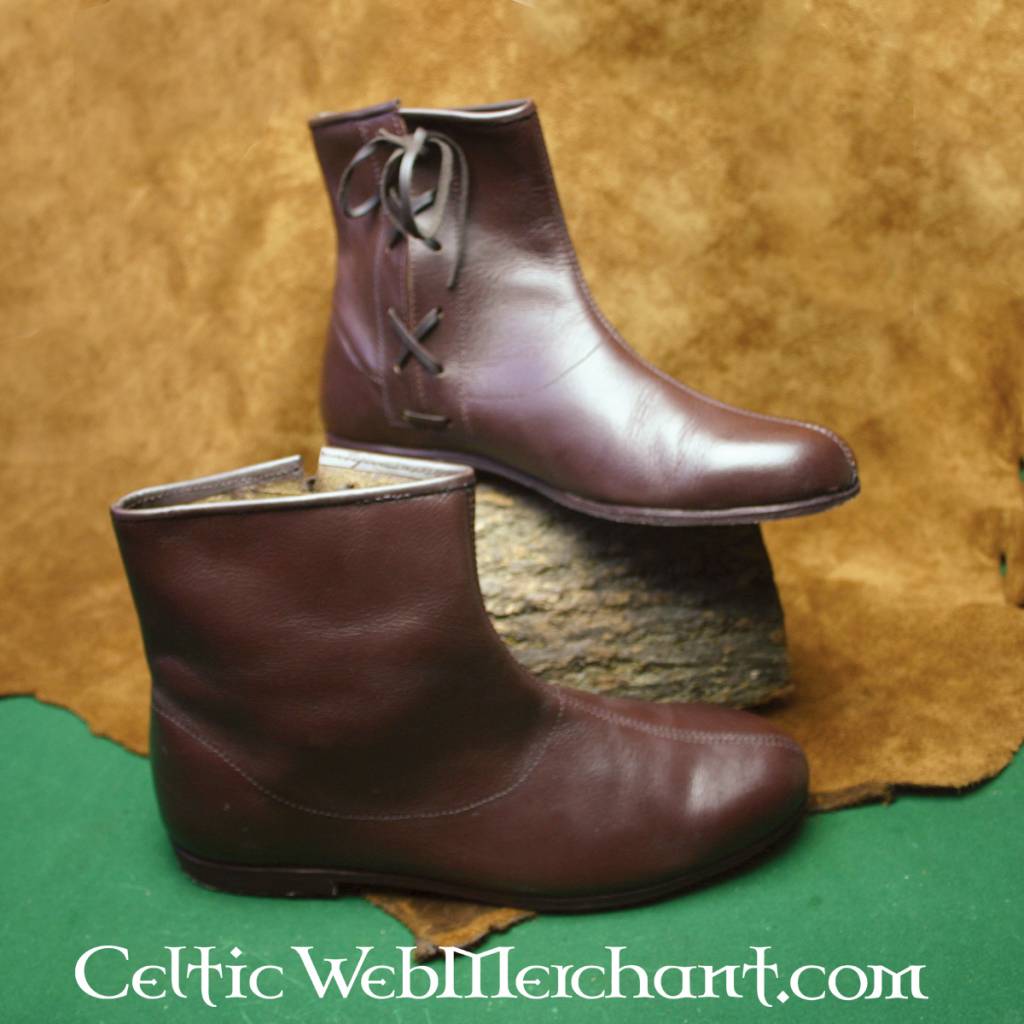 Boots, 15th century, brown