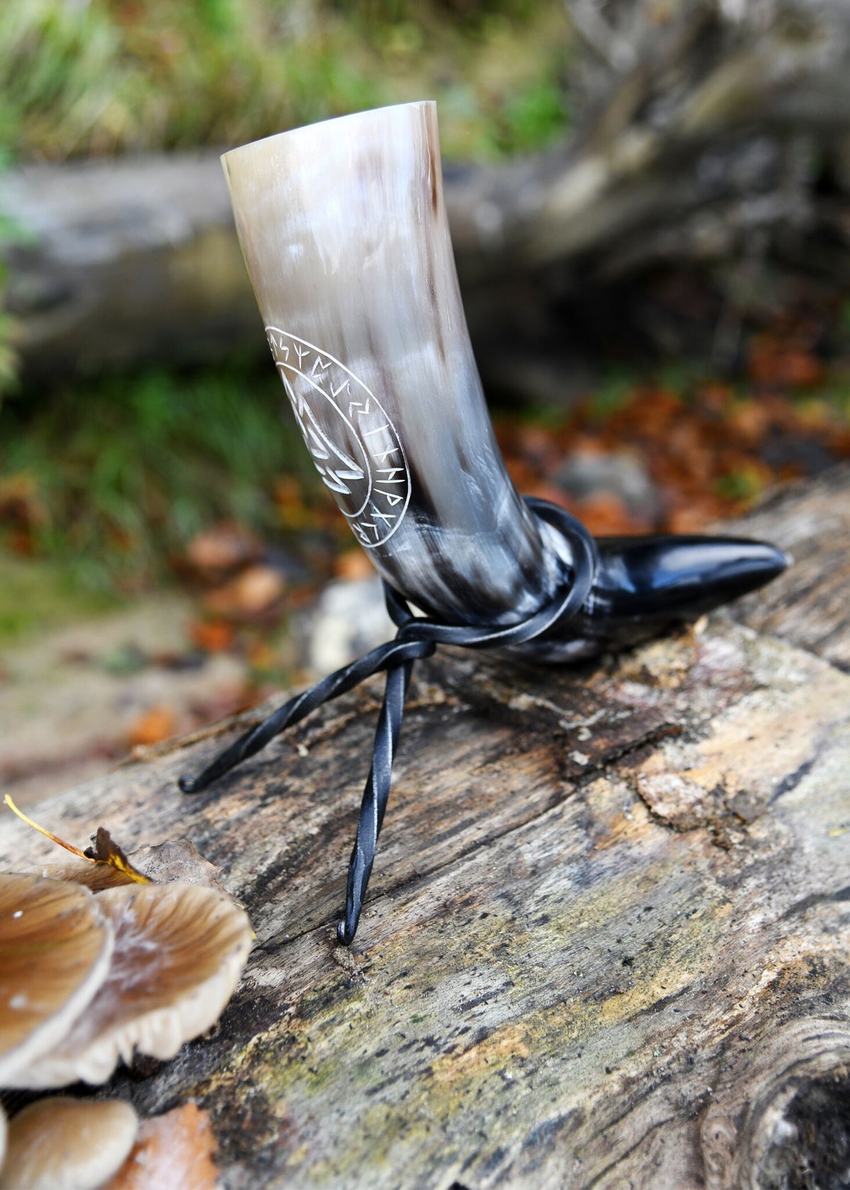 Drinking horn Valknut, 200-300 ml