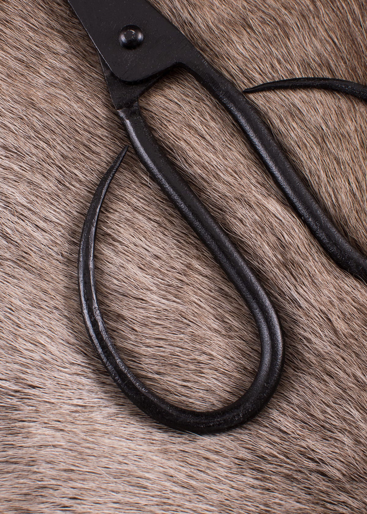 Hand-forged scissors