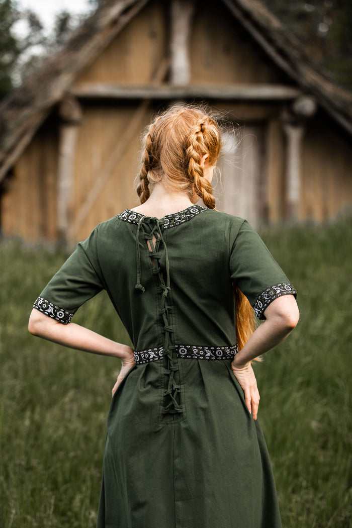 Medieval dress Ennlin, green