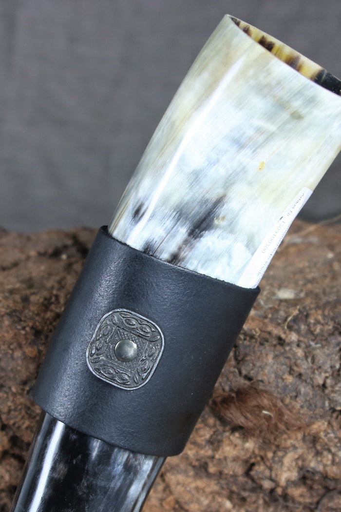 Drinking horn belt holder Tarek black