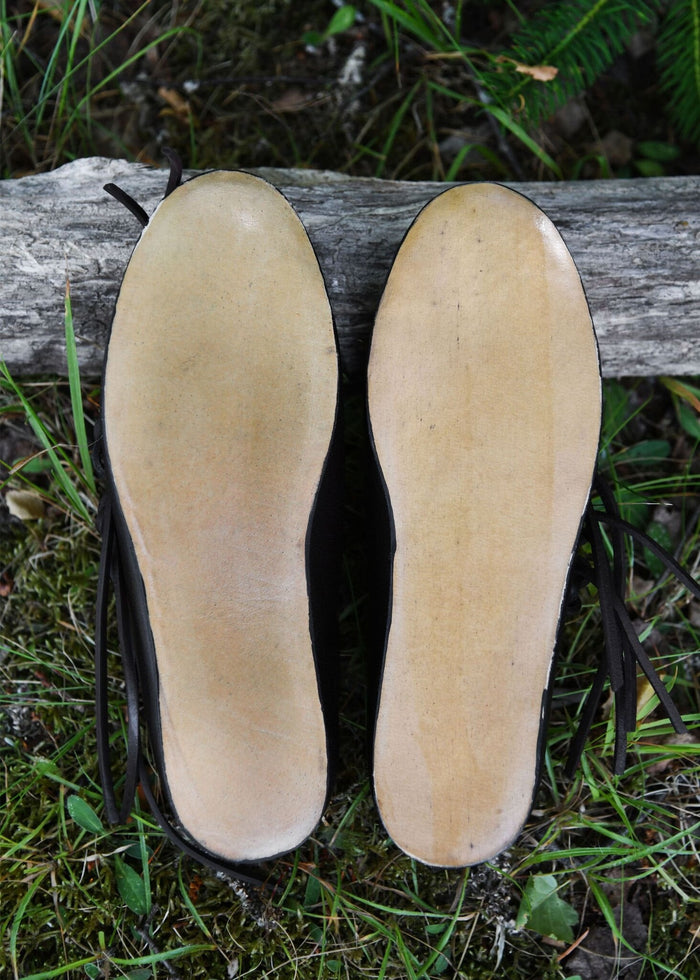 Lace-up shoes, medieval, brown