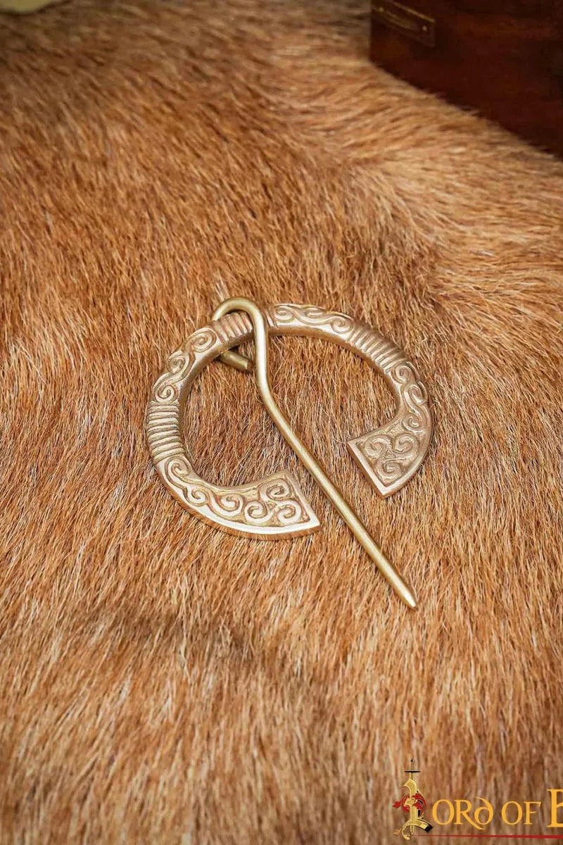 Celtycka fibula podkowiasta, mosiądz