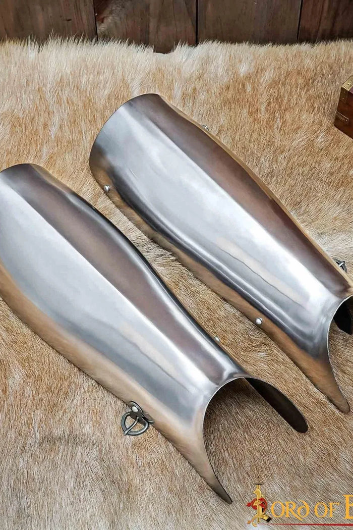 Late medieval greaves, 1.6 mm