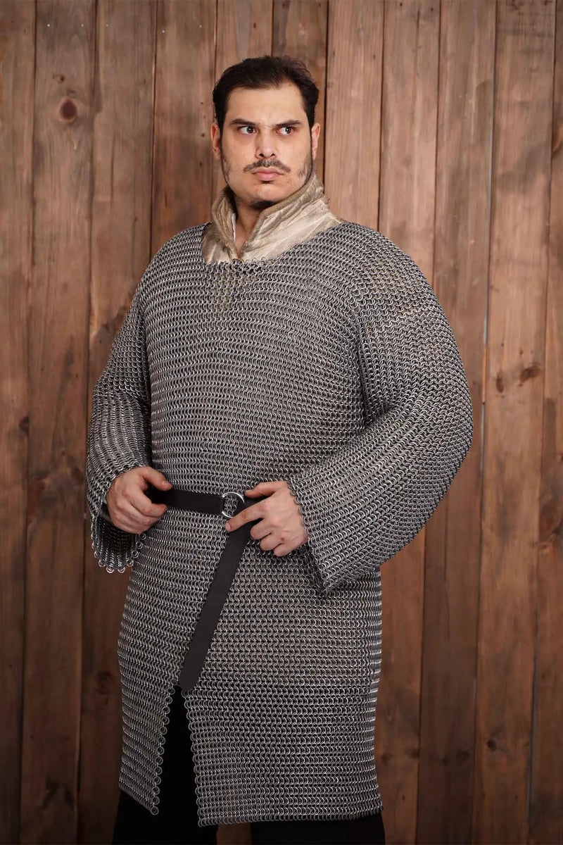 Hauberk med slits, aluminium och gummi, 10 mm