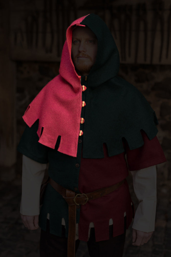 Cowl Dangereuse, right side, red, wool mix